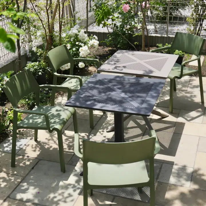 Clip Vs Clip-X | Nardi Tables 4 Nardi trill outdoor arm chairs olive green + clip tables in charcoal & taupe