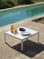 NARDI Komodo Outdoor Coffee Table in White (Close Up)