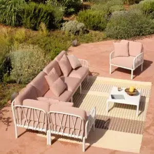 8 Outdoor sofas