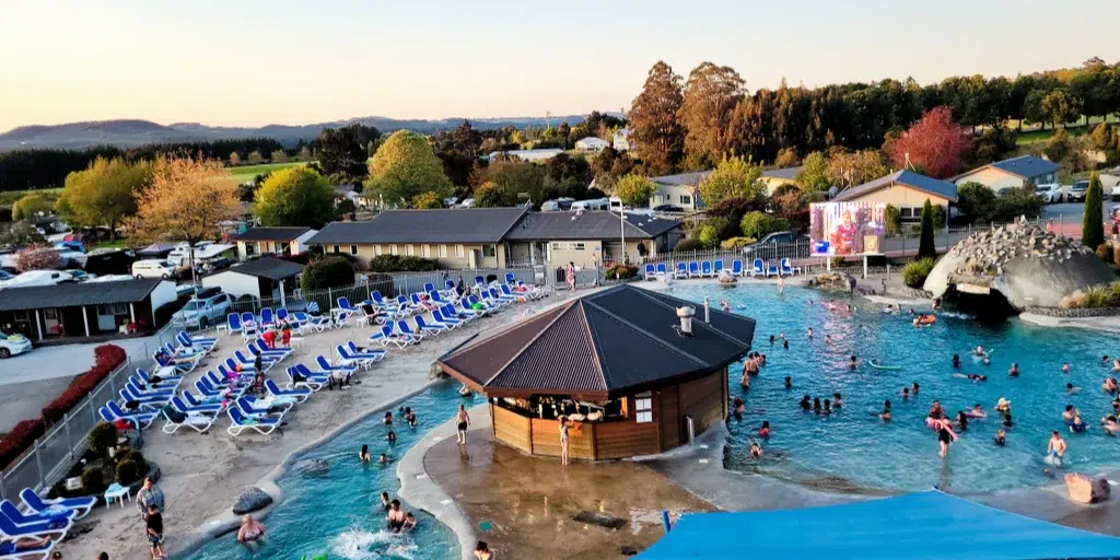 Lake taupo holiday resort video thumbnail